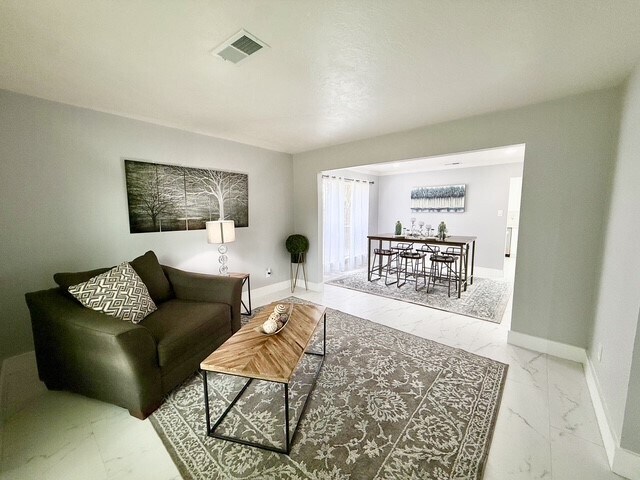 Photo - 3419 Southdown Dr
