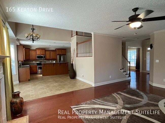 Photo - 165 Keaton Dr