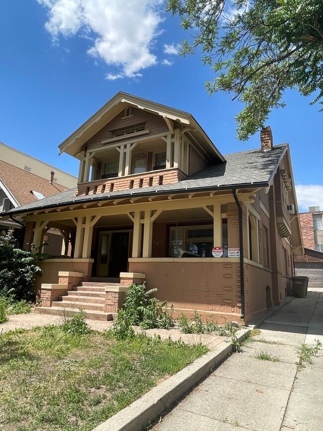Building Photo - Beautiful Avenues Studio Apartment in Salt Lake City!