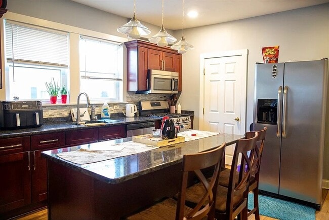 Photo - 134 Highland St