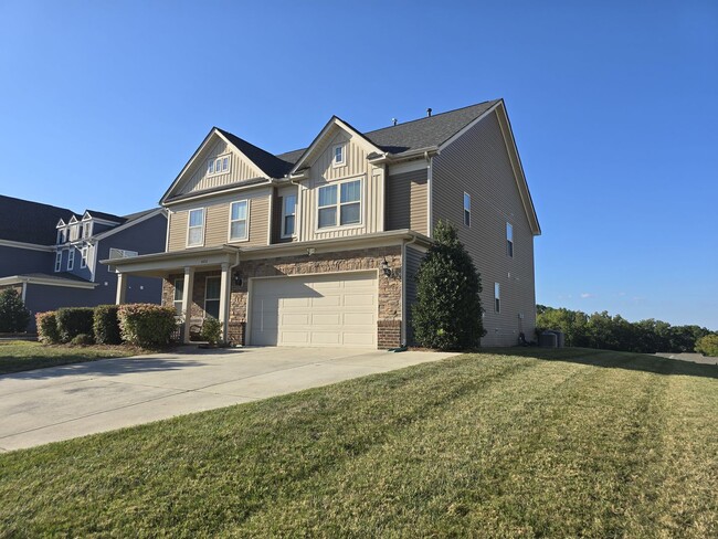 Building Photo - Beautiful Home located in Bridge Pointe Ne...