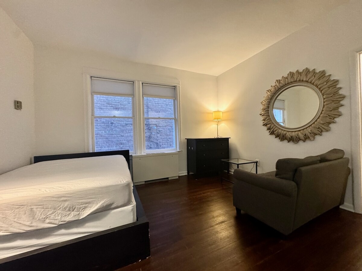 Apartamento de 14 camas - 320 Constitution Ave NE