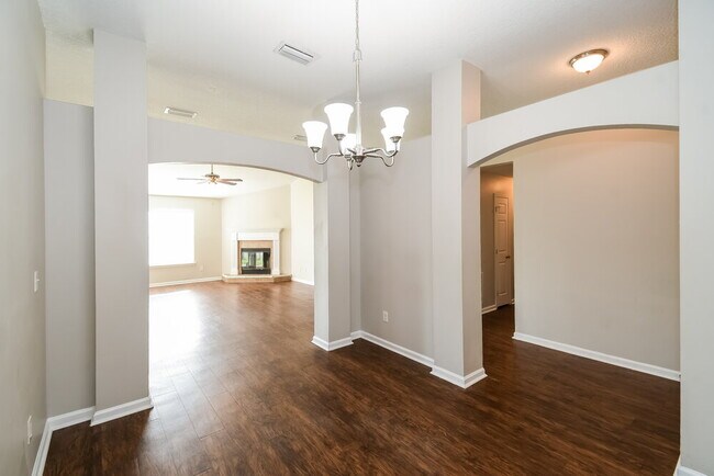 Photo - 1236 Loquat Ct