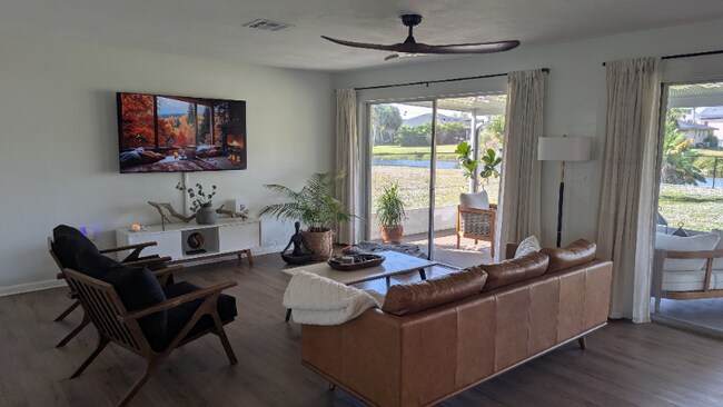 Photo - 173 Rotonda Cir