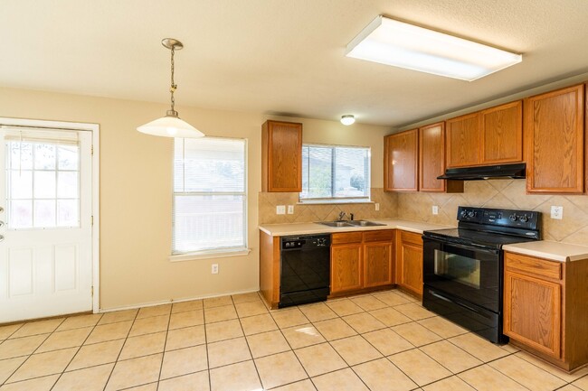 Photo - 4919 Celtic Cor