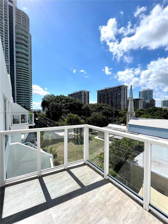 Photo - 1650 Brickell Ave Unit 205