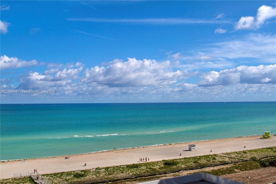 Photo - 5875 Collins Ave