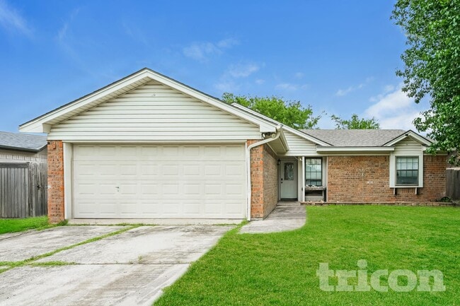 Building Photo - 716 Fair Meadows Dr