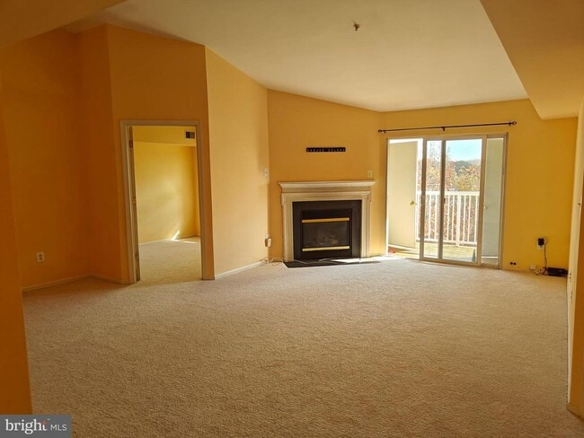 Photo - 13800 Farnsworth Ln Unit 5404