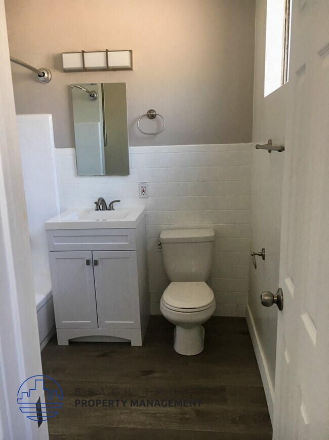 Photo - 141 E. Wakefield