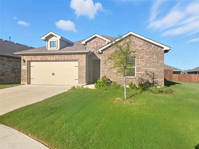 Building Photo - 8400 High Hl Dr