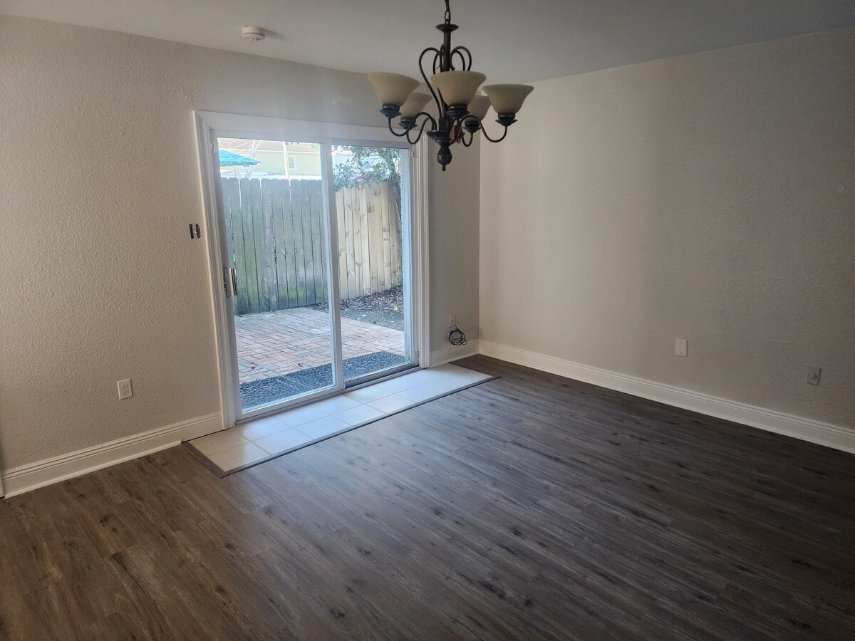 Photo - 4801 Grammar Ave