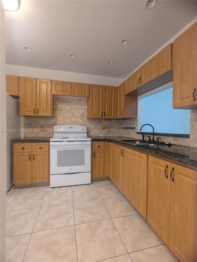 Photo - 448 Lakeview Dr Unit 2