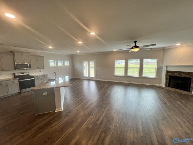 Photo - 142 Tango Dr