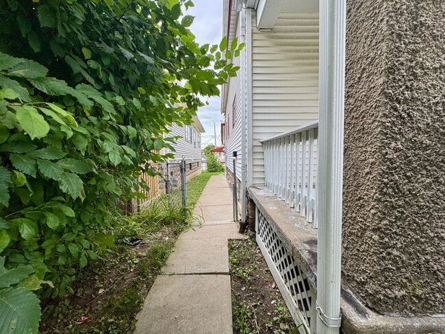 Photo - 3935-3935A N 13th Unit UPPER