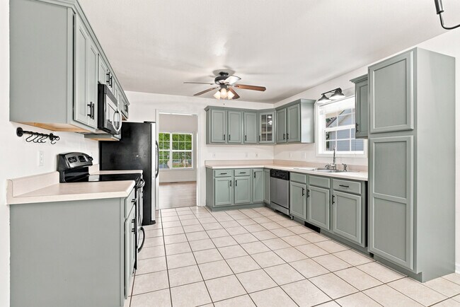 Photo - 1524 Cedar Springs Cir