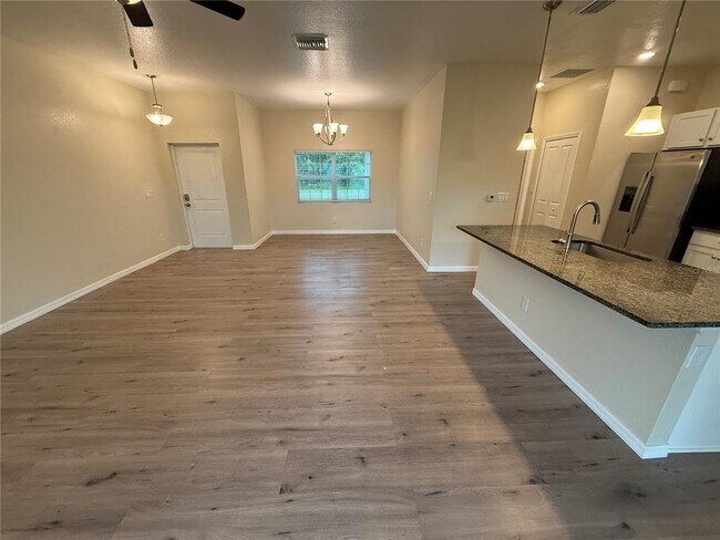 Photo - 3771 S San Mateo Dr