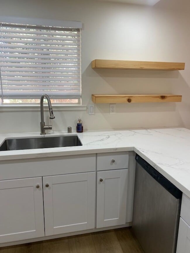 Photo - 2BR/2BA Duplex for rent!!!