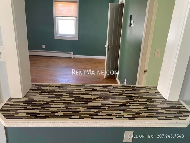 Photo - 322 Grove St