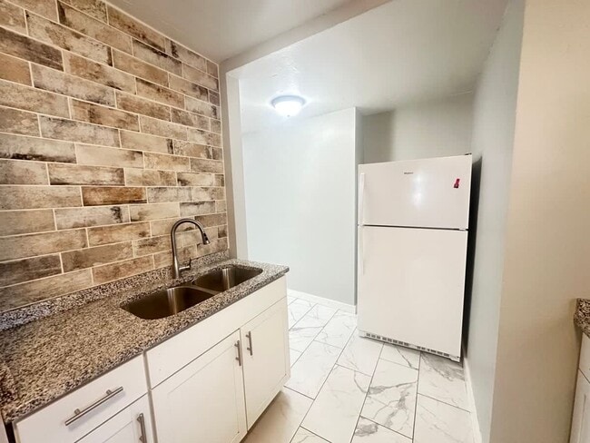 Photo - 106 Alabama St Unit 1