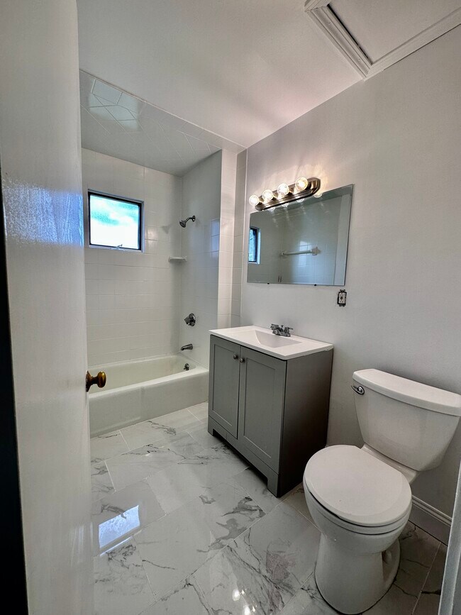 Photo - 90 Brook Rd Unit 1R