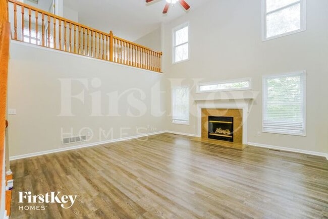 Photo - 7821 Edgewater Ct