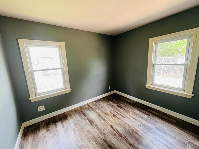 1206 Orchard Ave