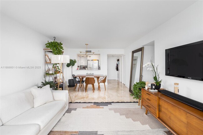 Photo - 1800 Sunset Harbour Dr Unit 809