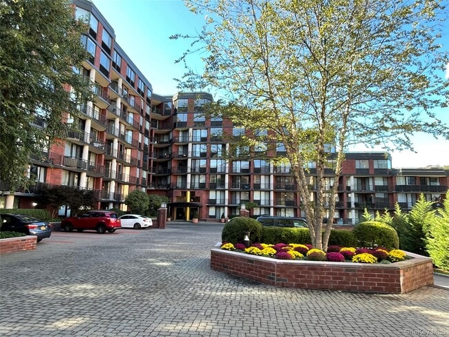 Building Photo - 50 E Hartsdale Ave Unit 6O