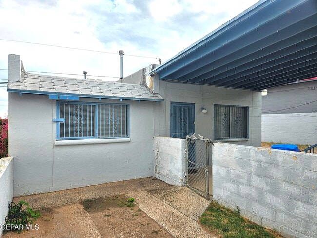 Building Photo - 2908 Idalia Ave Unit REAR Rental