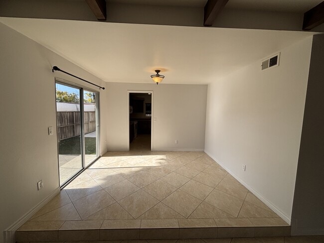 388 Hilltop Dr