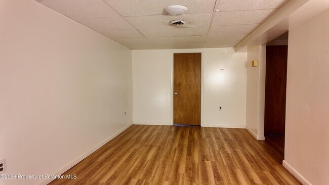 Photo - 3730 Lawrence Ave