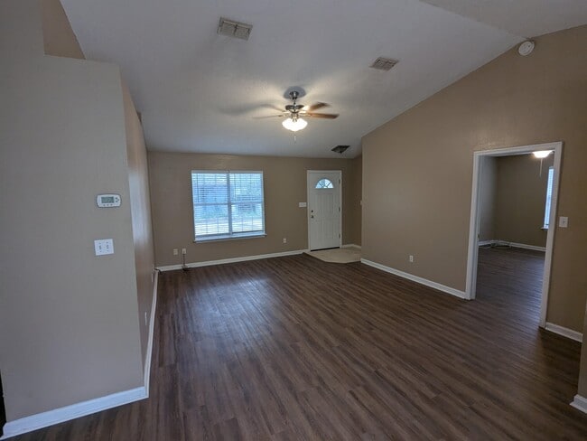 Photo - 3100 Dunkeld Ct