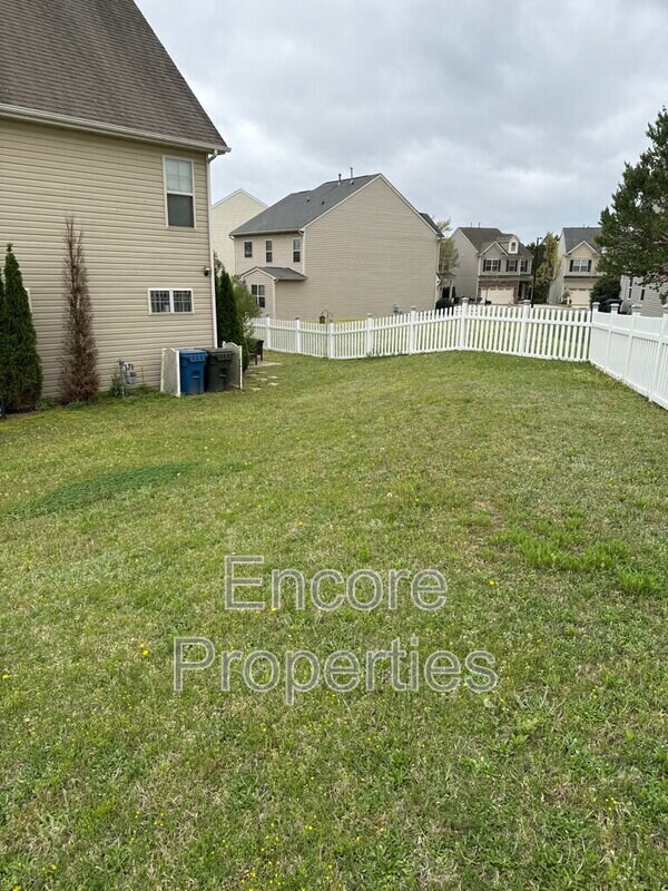 Photo - 200 Roundhouse Lane
