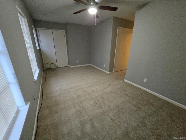 Photo - 364 Yesterhouse Dr