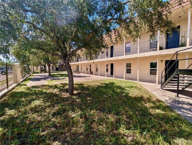 Building Photo - 1811 Perkins Ave Unit 1 Rental