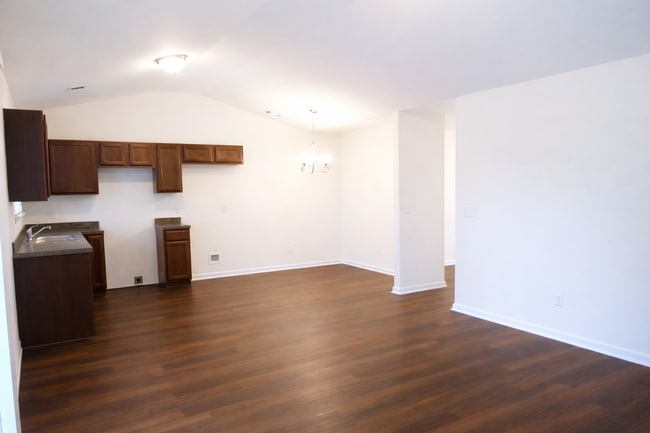 Photo - 59 Roseberry