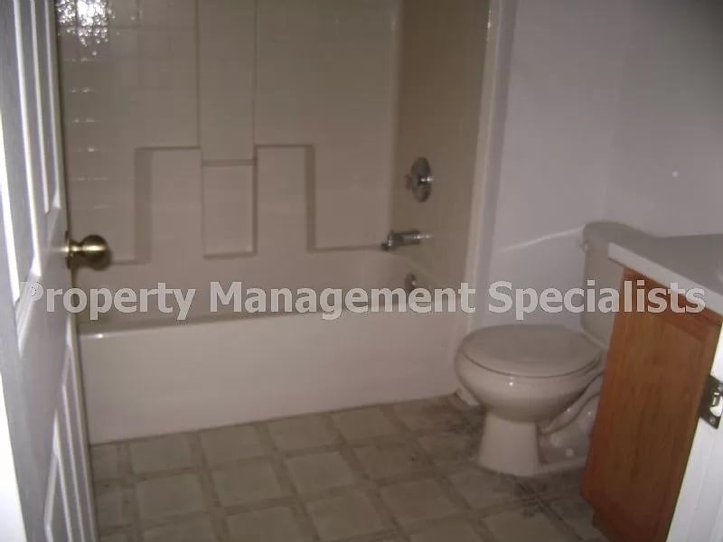 Photo - 826 Battery Pointe Dr