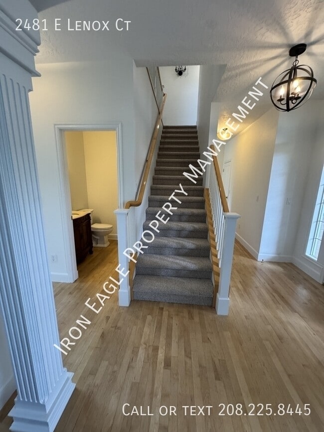 Photo - 2481 E Lenox Ct