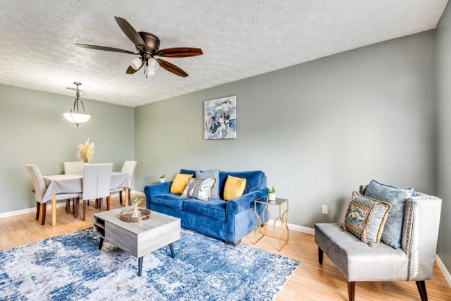 Photo - 1739 Nutmeg St