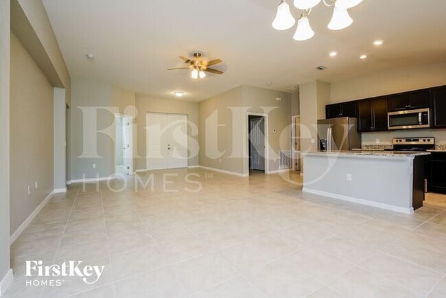 Photo - 2916 45th St W