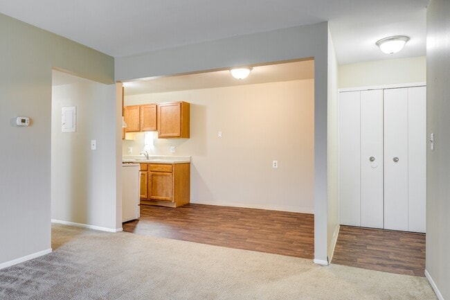 Photo - Chestnut Lake