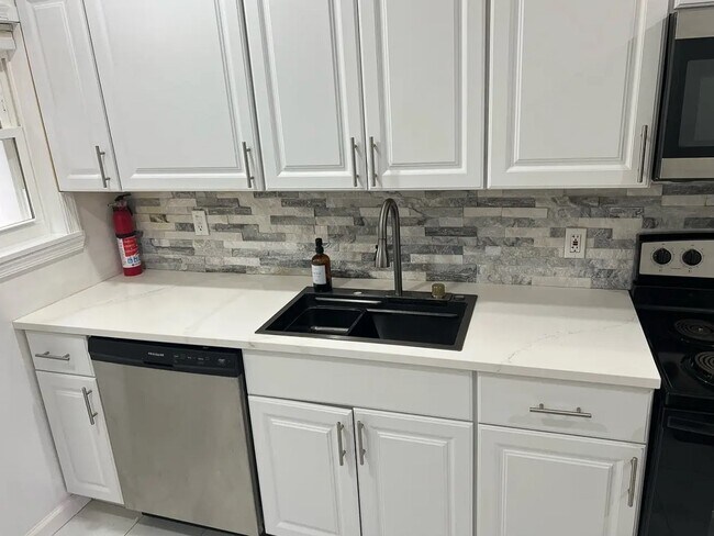 Photo - 1918 N 6th St