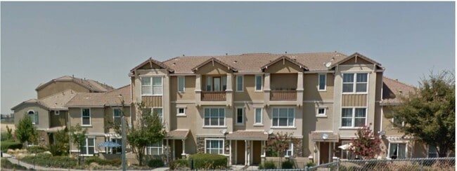 Photo - Beautiful Condominium Across From Great Pu...