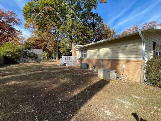 Photo - 9 Dinwiddie Pl