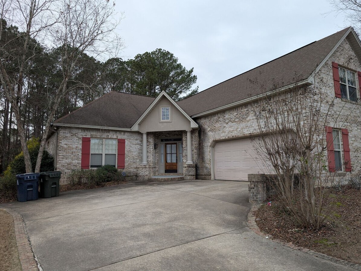 Photo - 461 Belmonte Dr