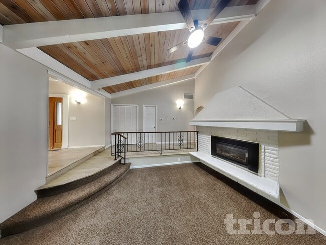 Photo - 1581 SW Woodland Terrace