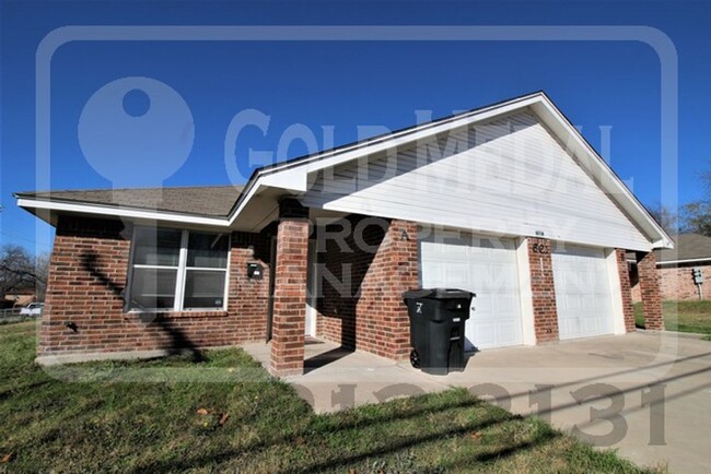 Photo - 601 N Gilmer St Apartment Unit f7638c3e-f476-11e9-a953-b083fed11f3d