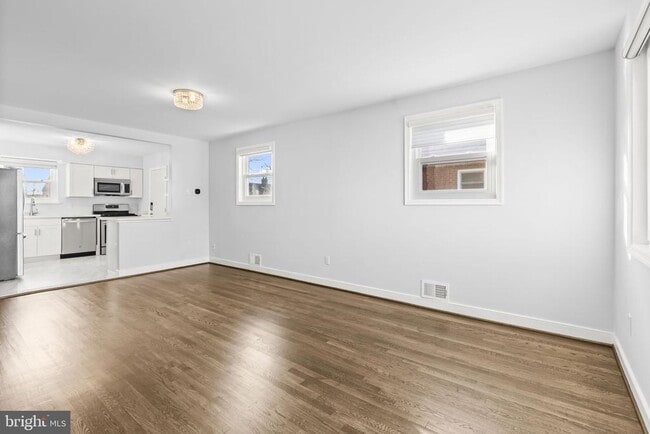 Photo - 3918 Usher Ave