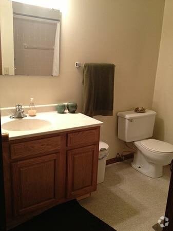 Building Photo - 141 E Welcome Ave Unit M Hanson Prop. Rental